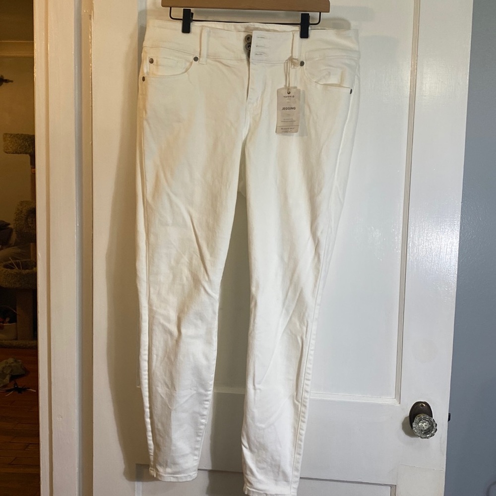 NWT Torrid white jeggings size 14R